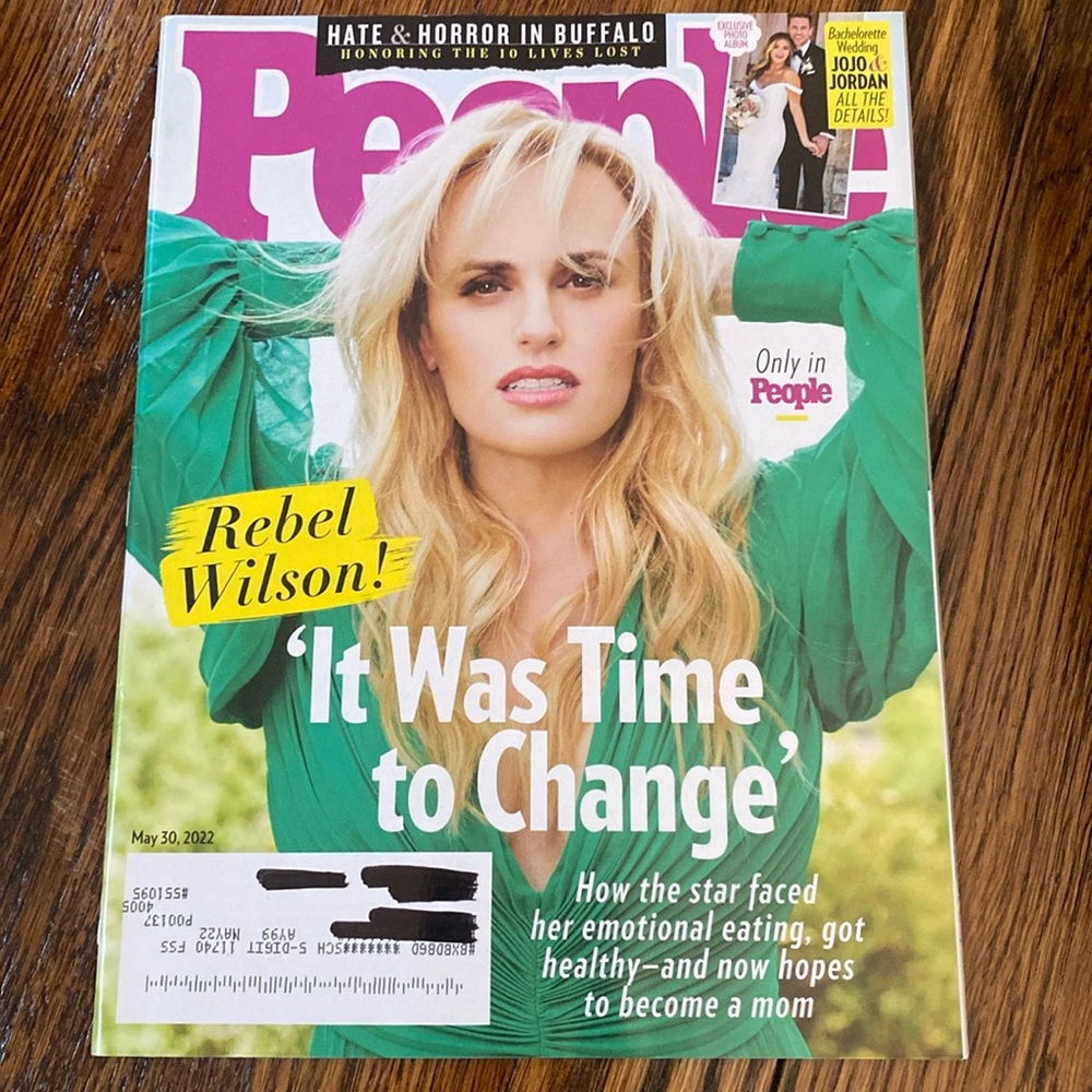 People Magazine - May 30 2022 - Rebel Wilson    women’s magazines